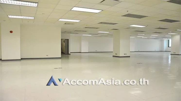  1  Office Space For Rent in Ploenchit ,Bangkok BTS Chitlom - BTS Ploenchit at Tonson Tower AA10222